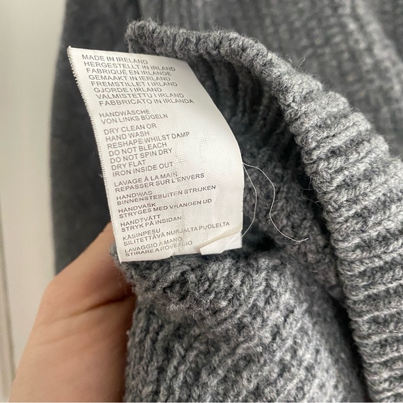 Fisherman out of Ireland Grey Knit Sweater - Picture 5 of 8